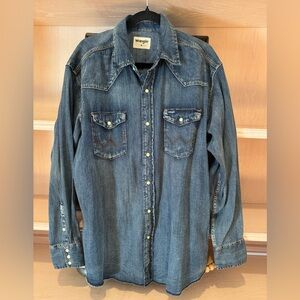 Wrangler Blue Denim Western Shirt - pearl snap buttons